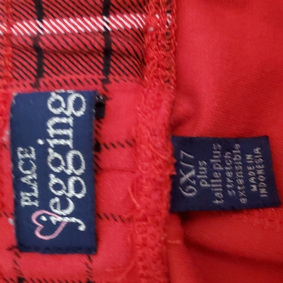 Girl's buffalo plaid jeggings perfect for Christmas/Holidays NWOT - Picture 3 of 3